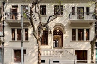 Streetfront Villa retail store nr West NanJing RD M2/12/13 Listing on SmartShanghai housing