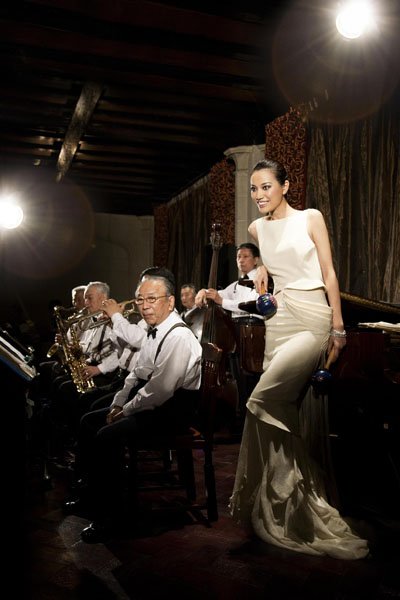 Peace Hotel Jazz Bar on SmartShanghai