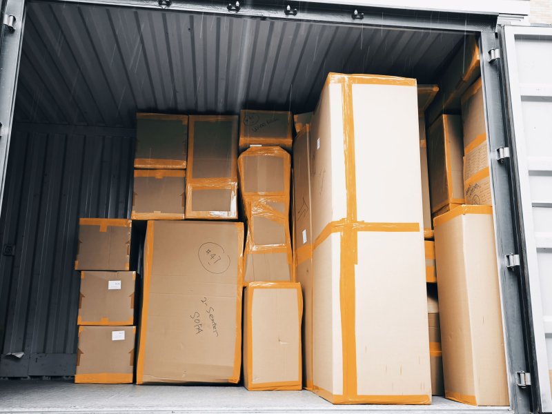 Quick Worldwide Moving & Storage on SmartShanghai