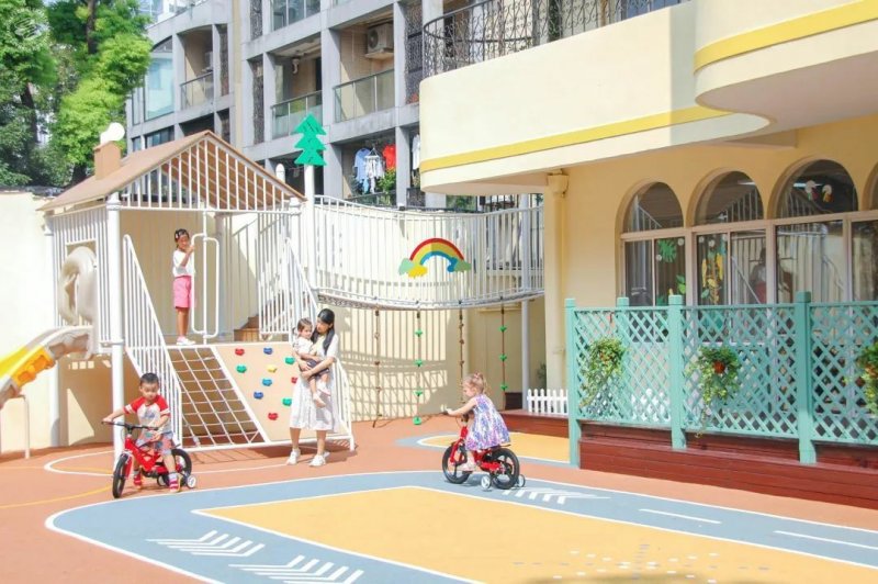 Tiny Tots International Pre-School & Kindergarten on SmartShanghai