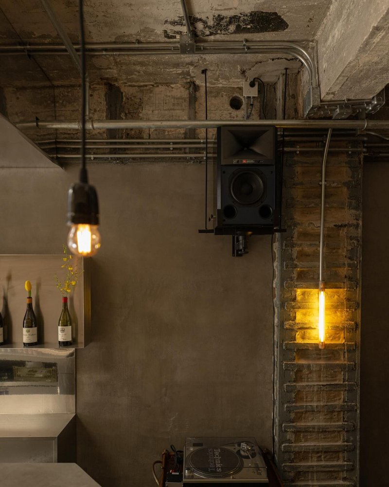 Nora's Wine Shop & Bar on SmartShanghai