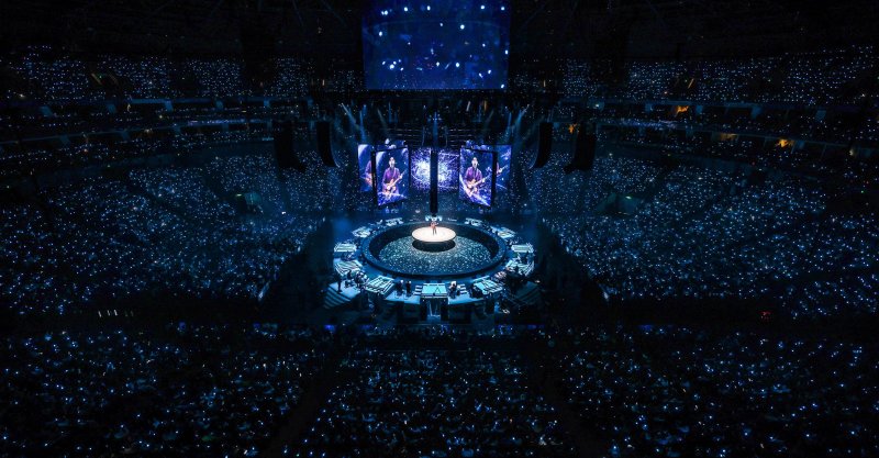 Mercedes-Benz Arena on SmartShanghai
