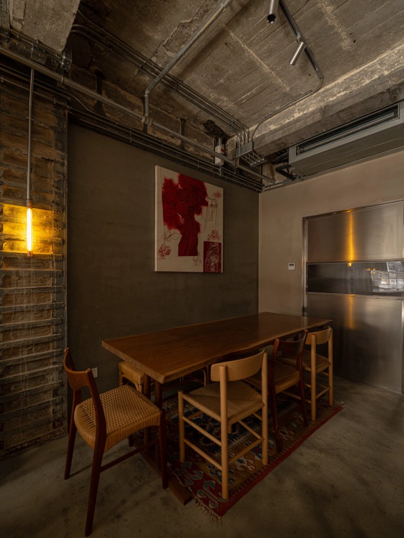 Nora's Wine Shop & Bar on SmartShanghai