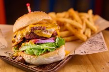 8 Must-Try Zrou Burgers Around Town