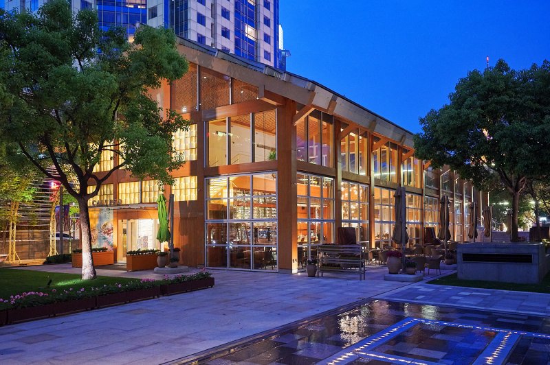 Calypso Restaurant & Lounge on SmartShanghai